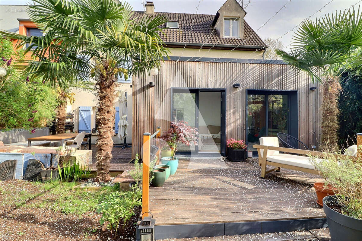 Maison familiale de charme de 149 m² avec 5 chambres et jardin ? Proche des quais de Pontoise - photo 2