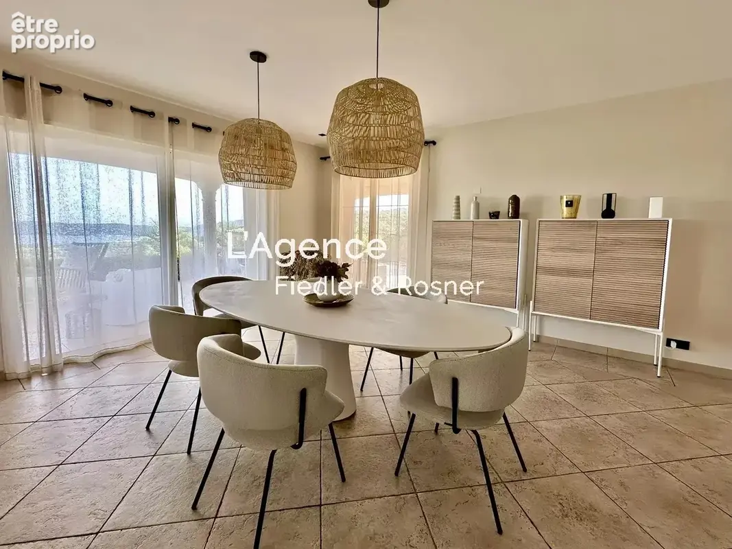 Ref 698 : grimaud - domaine securise - villa avec vue mer et helisurface - photo 8