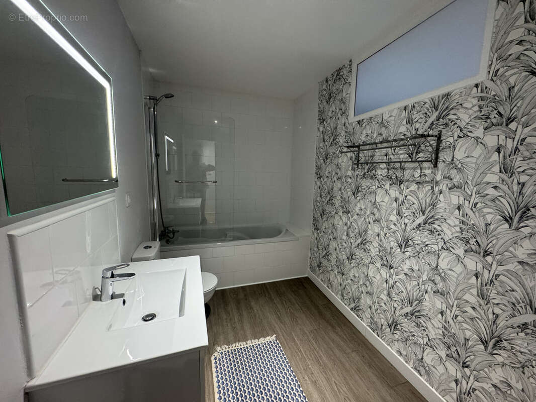 Maison à COGNAC-LA-FORET