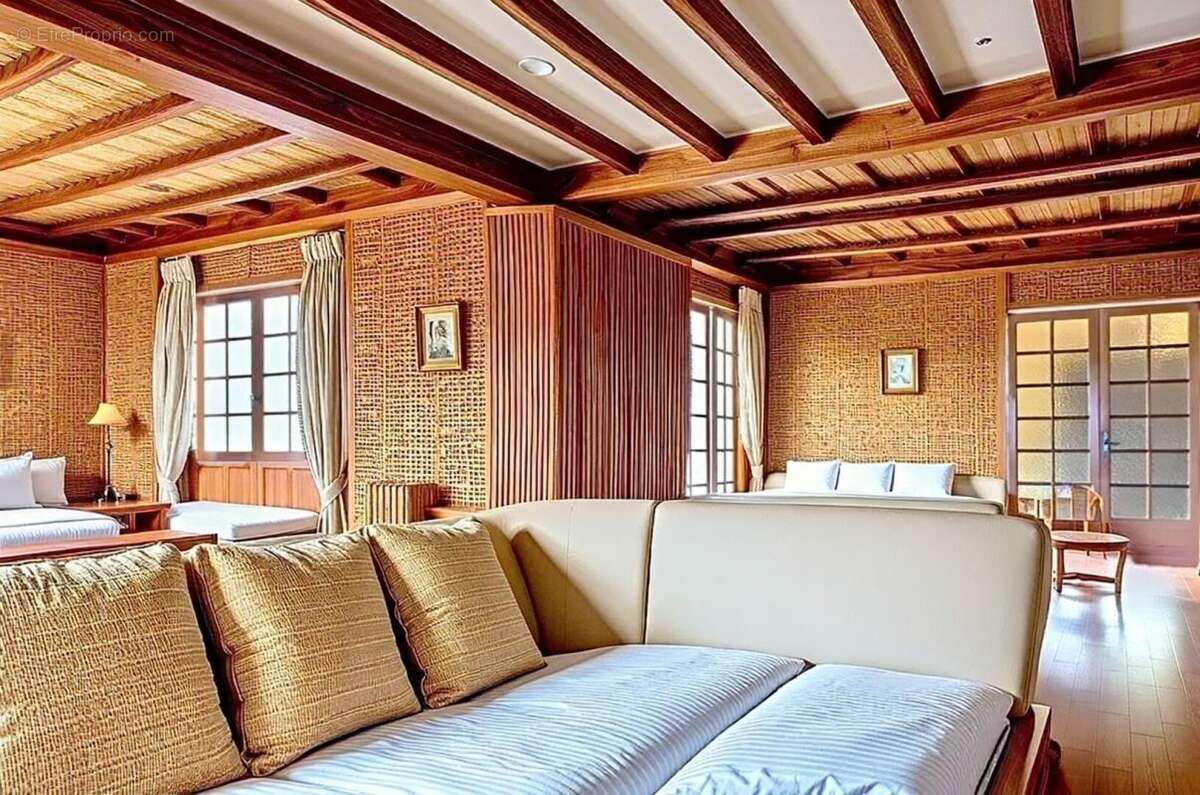 Maison de caractère avec un lac privé - photo 3