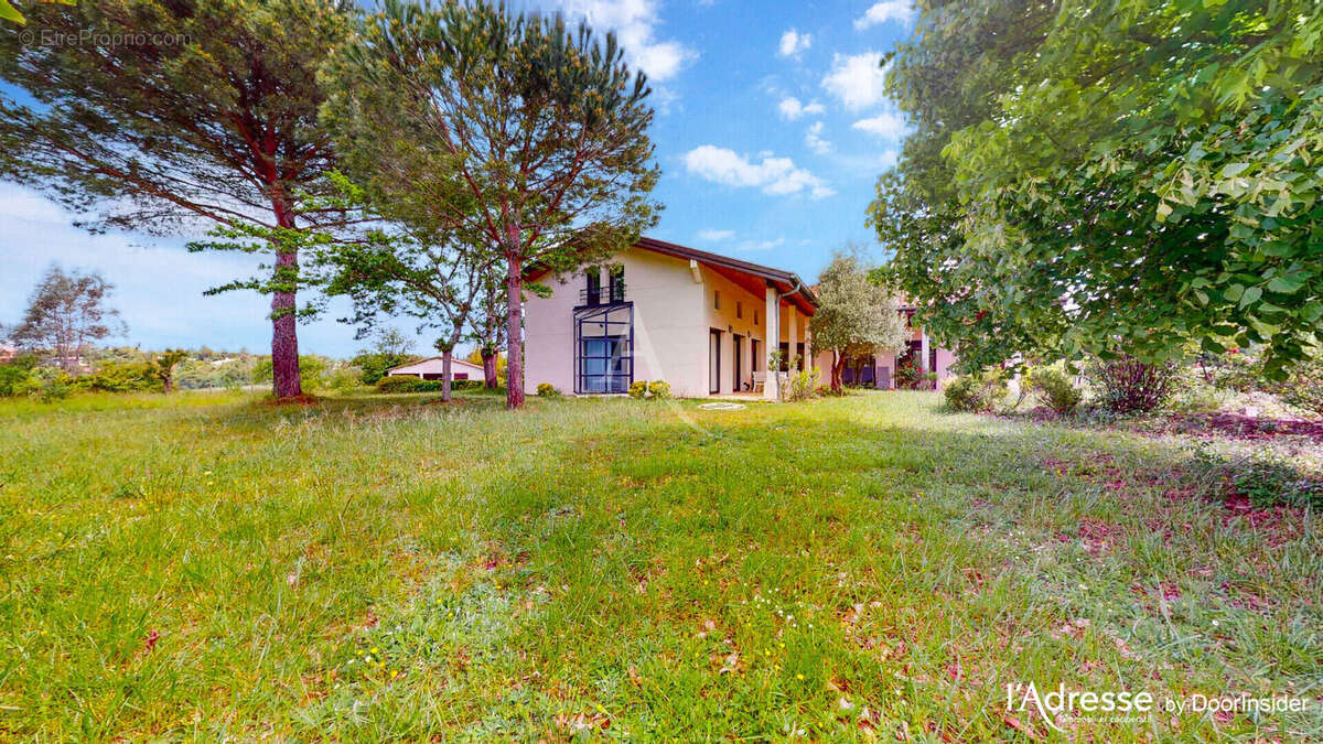 Maison à VIGOULET-AUZIL