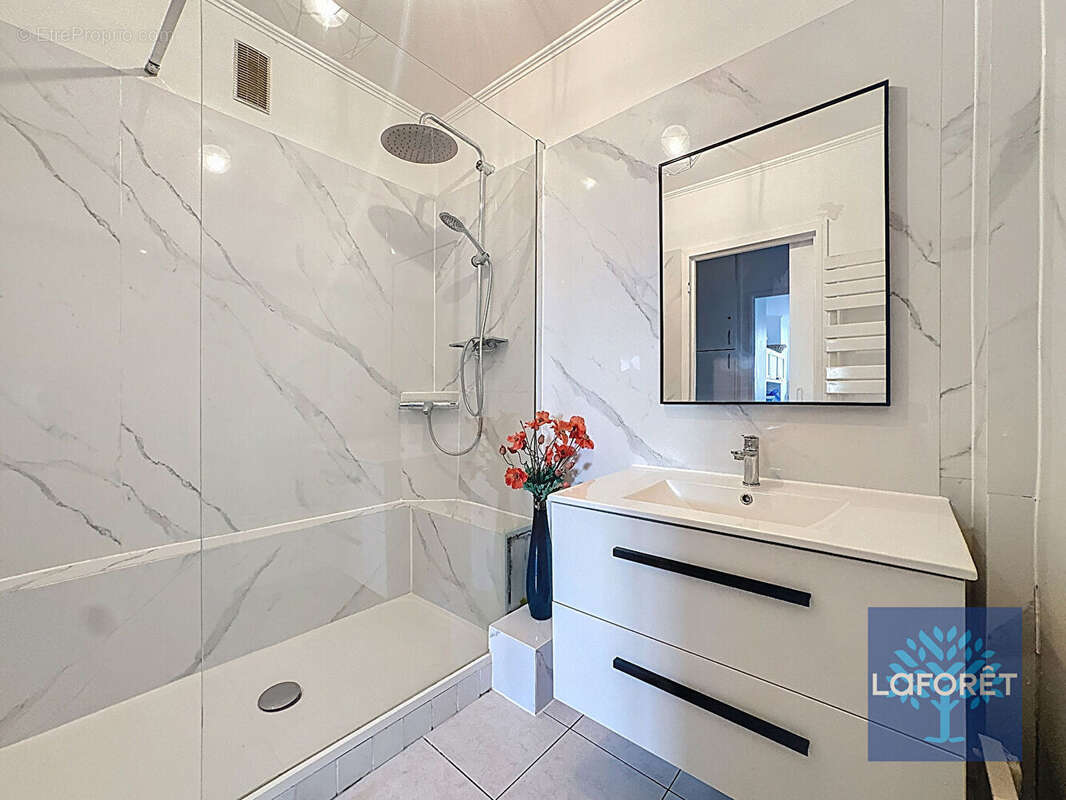 Appartement à CHILLY-MAZARIN