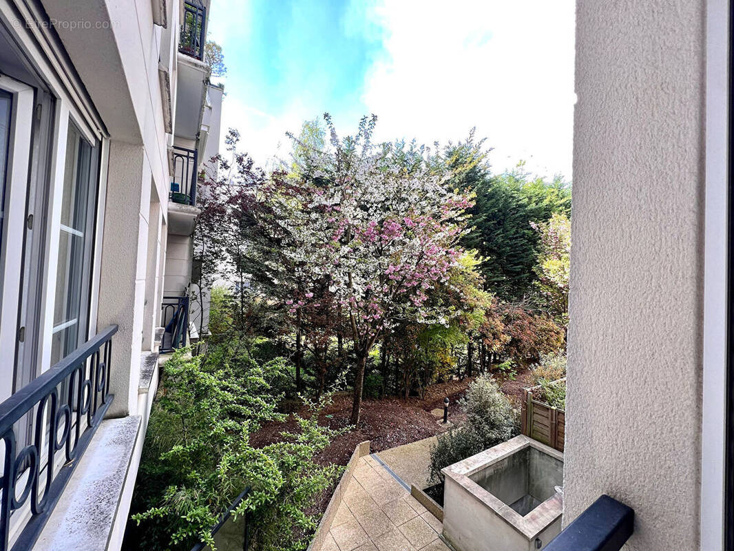 Appartement à SURESNES