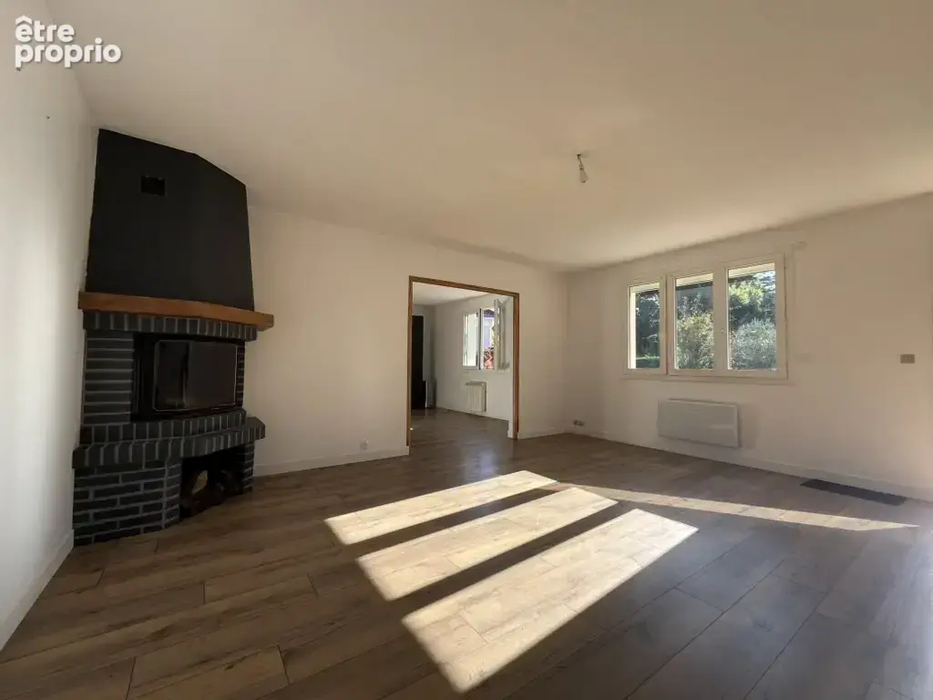 À vendre   maison avec grand terrain à vezins - photo 3