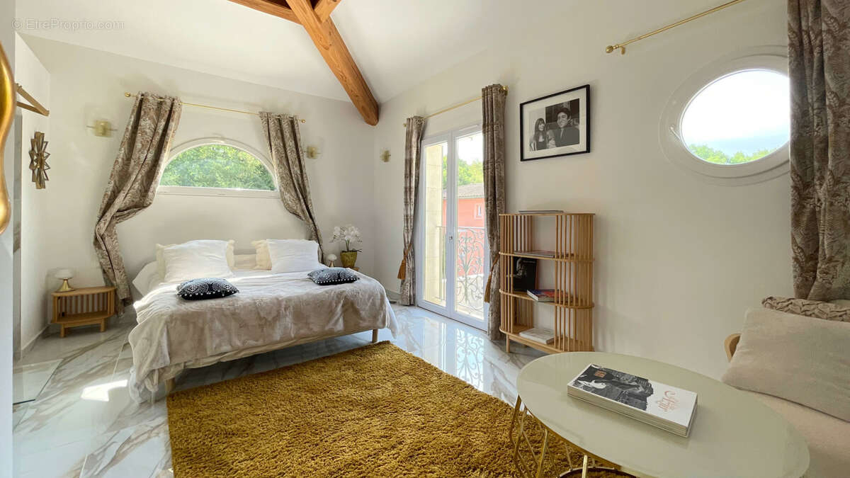 Élégante bastide provençale rénovée, à 20 minutes d'Uzès et de Nîmes - photo 10