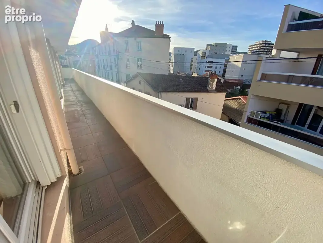 CLERMONT-FERRAND / Appartement à vendre avec garage et balcon Quartier "Les Salins" ! - photo 5