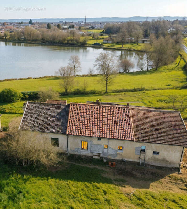 Maison à VILLARS-LES-DOMBES