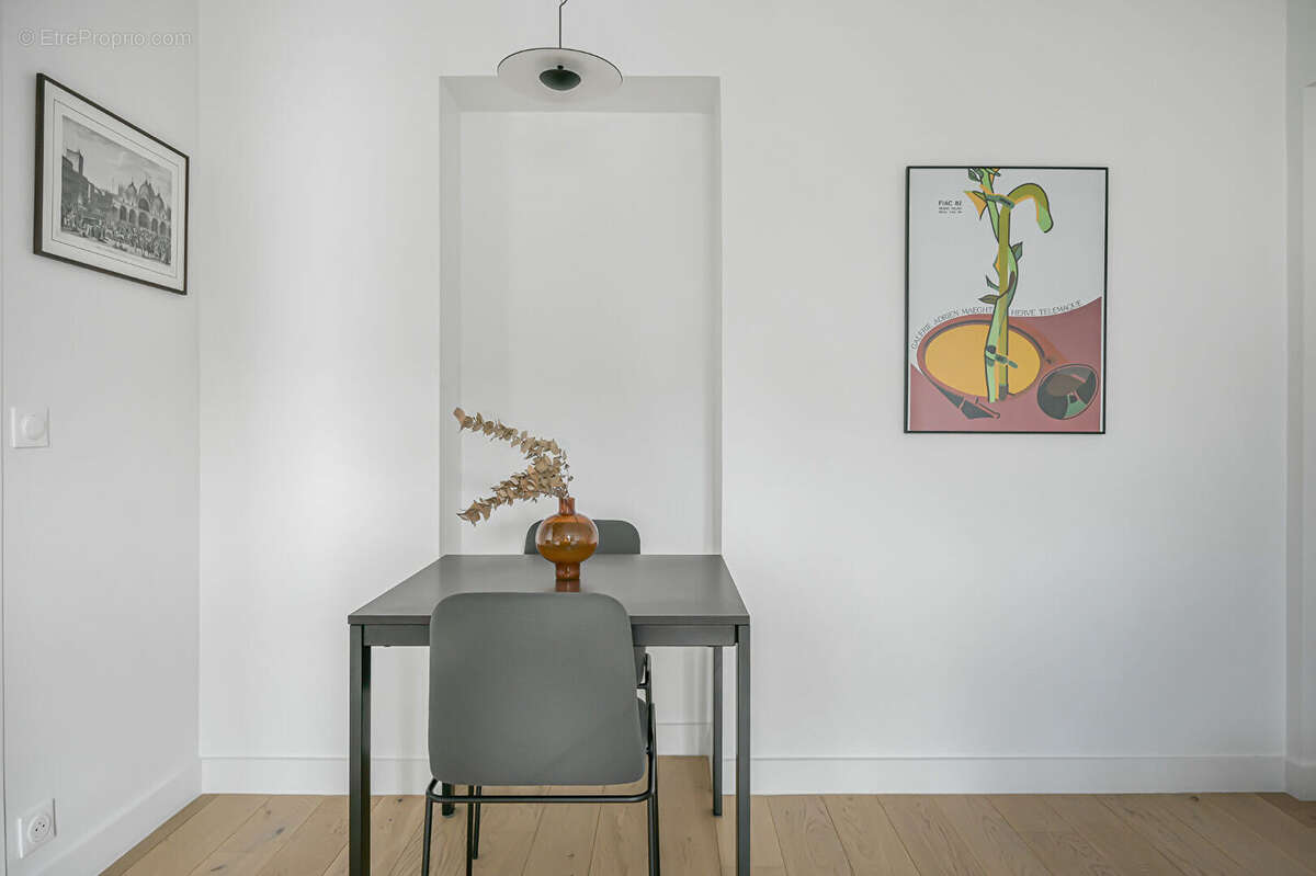 Appartement à PARIS-14E