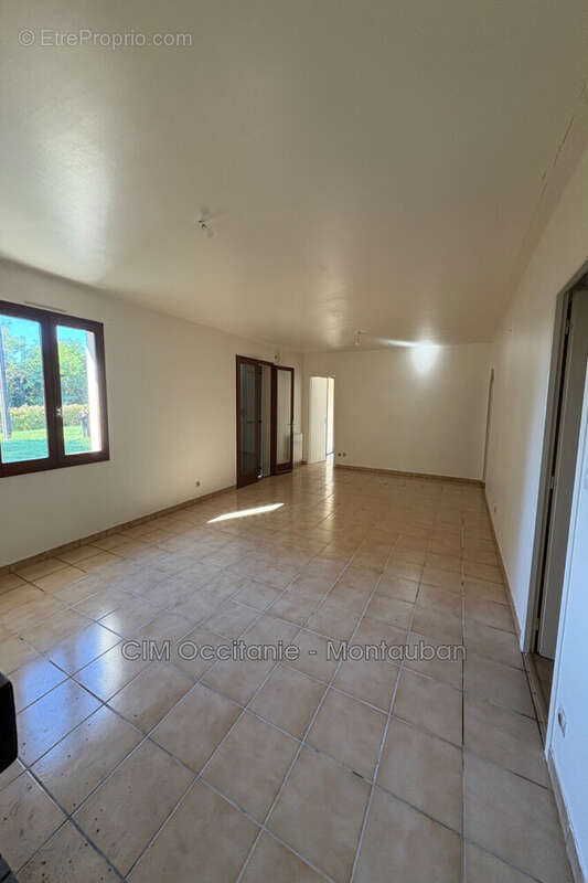 Maison à COLAYRAC-SAINT-CIRQ