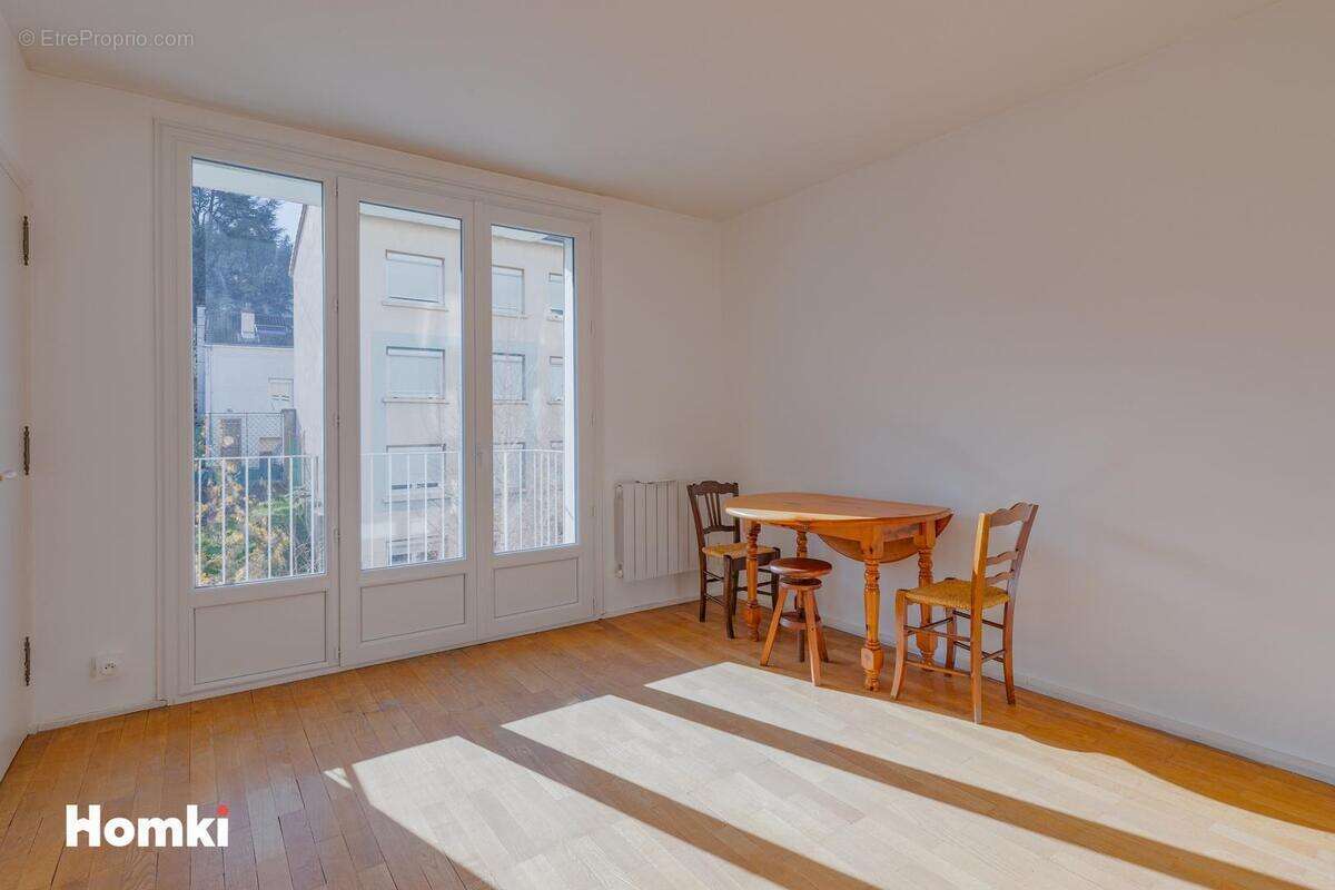 Appartement à SAINT-ETIENNE
