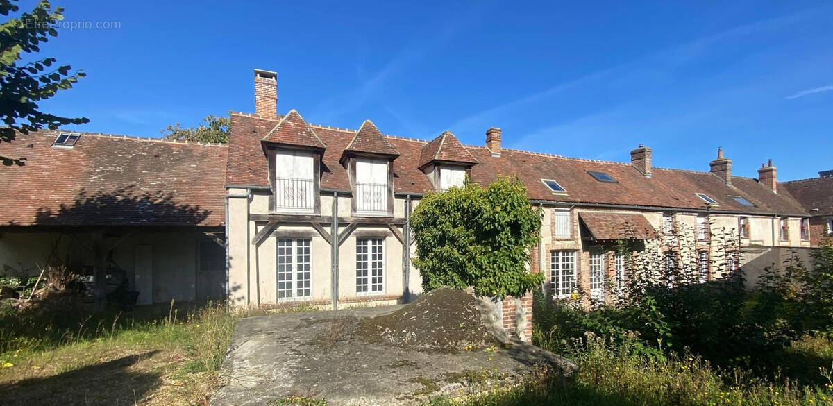 Maison à VILLEMEUX-SUR-EURE