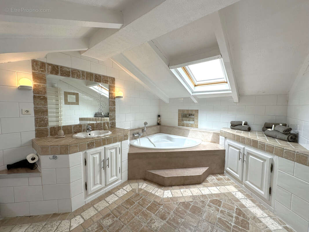 Appartement à SARI-SOLENZARA