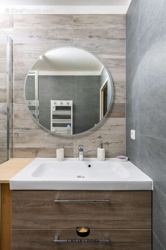 Appartement à MARSEILLE-6E