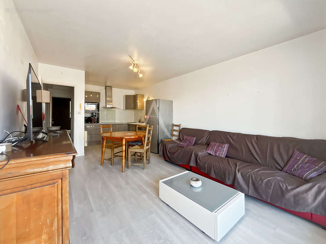 Appartement  3 pièce(s) latéral mer - photo 5