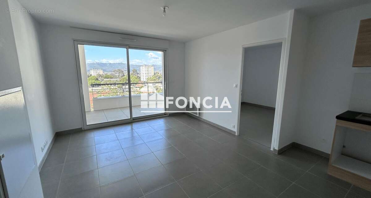 Appartement à MARSEILLE-12E