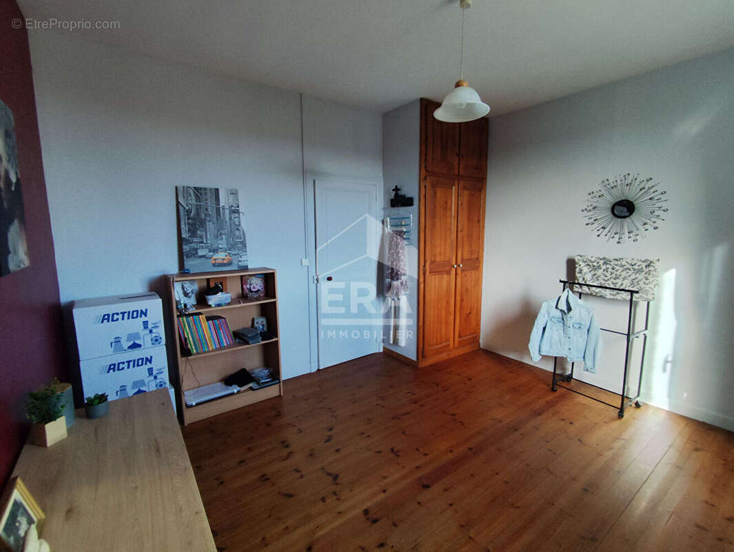 Maison à AVAILLES-LIMOUZINE