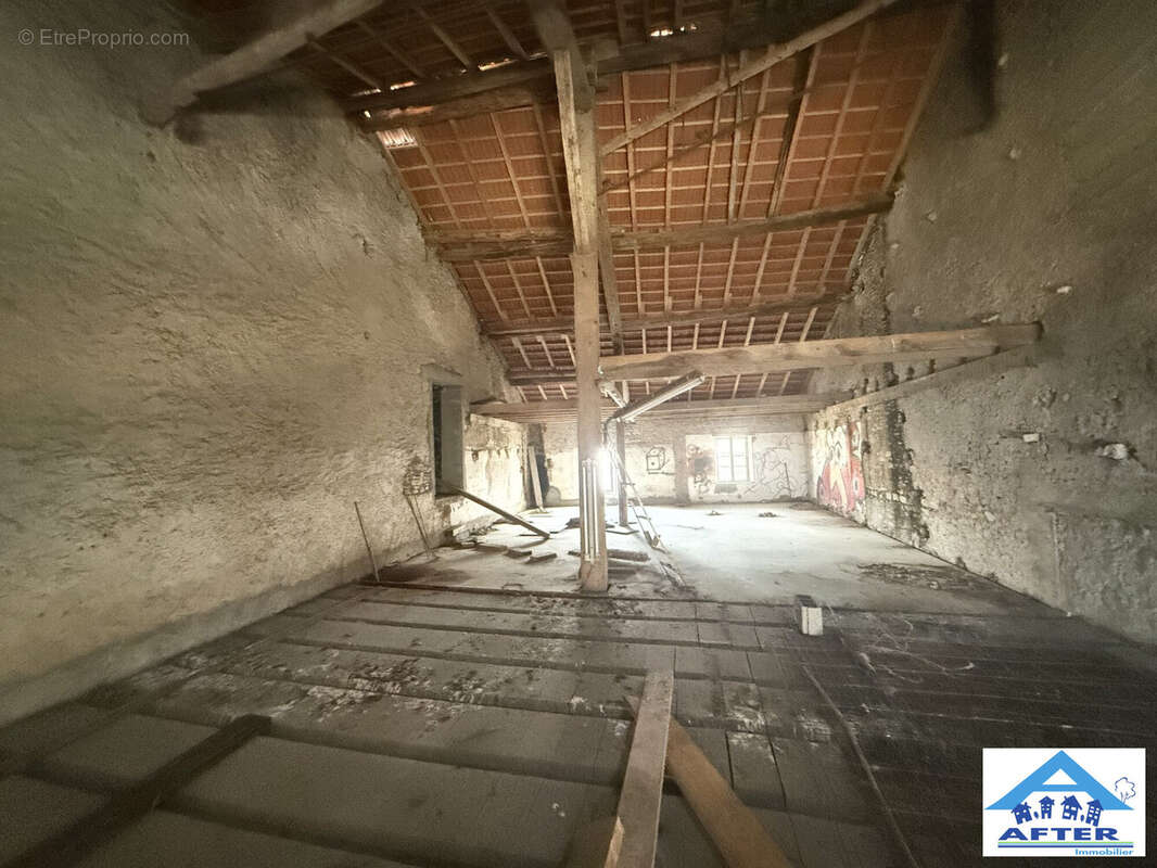 Maison à XERMAMENIL