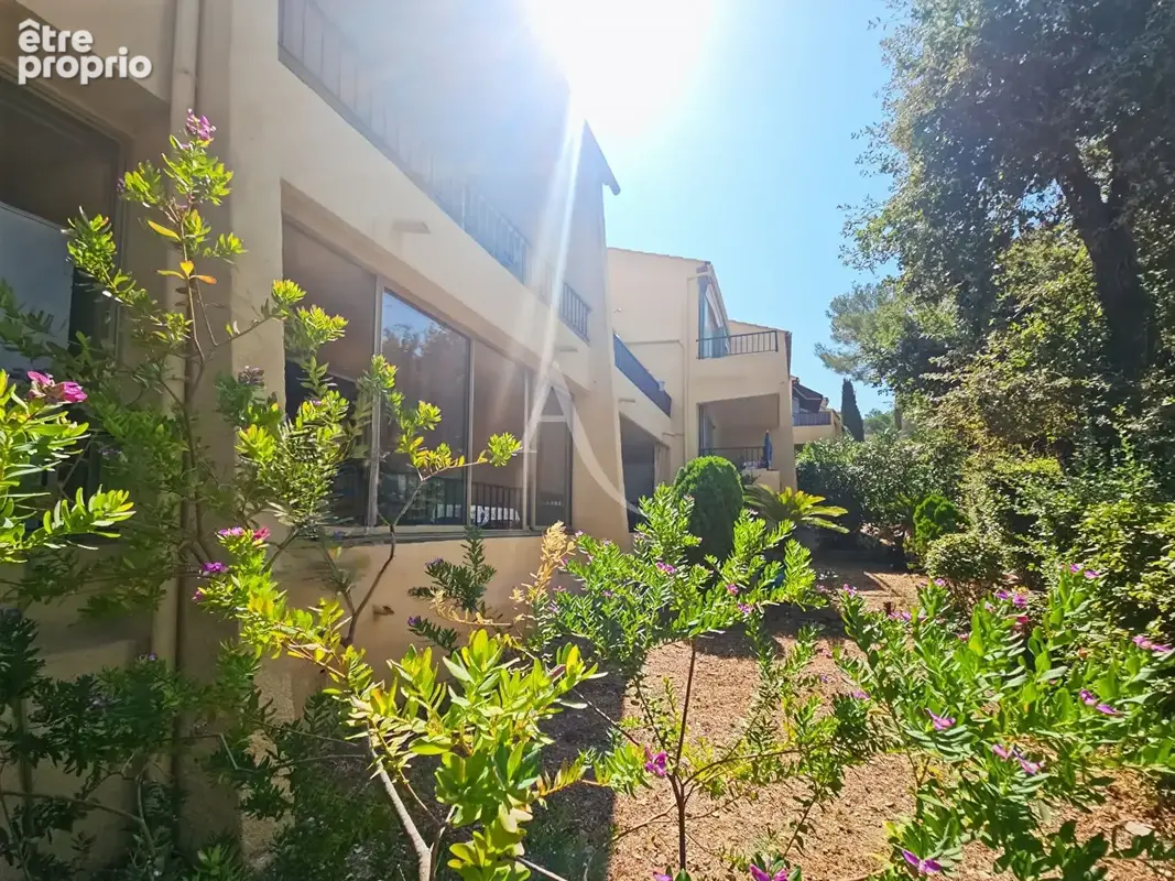 Appartement à LE PRADET