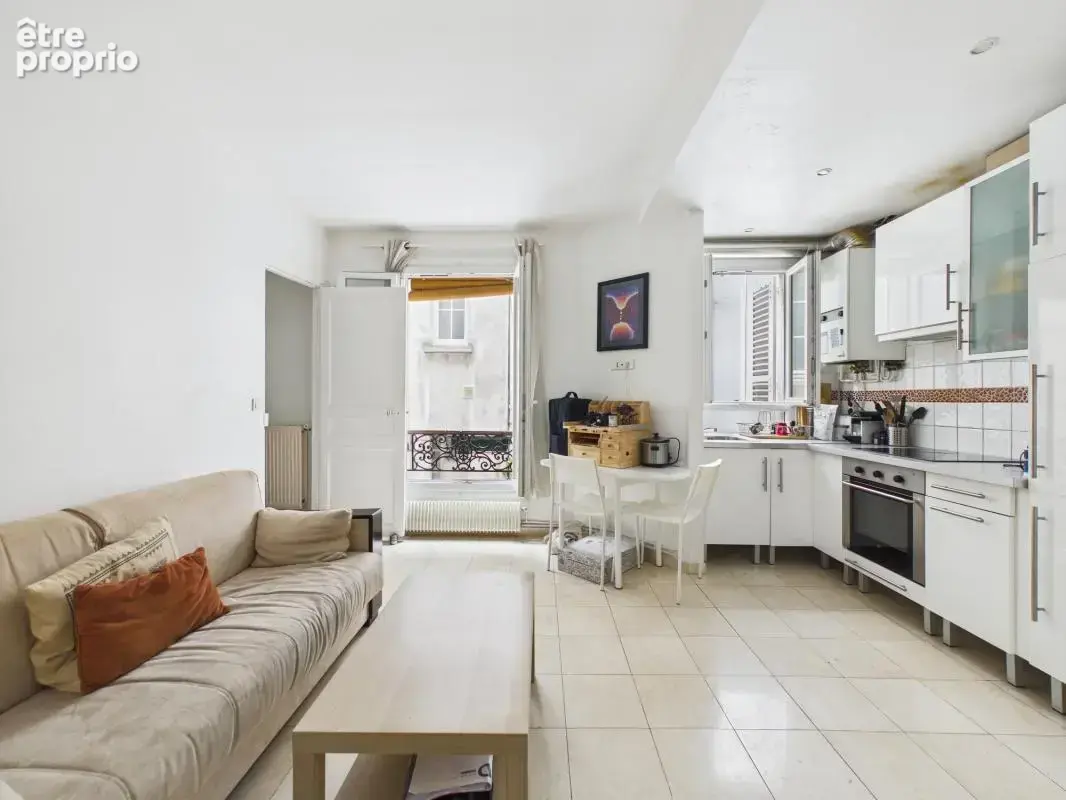 Appartement à PARIS-18E