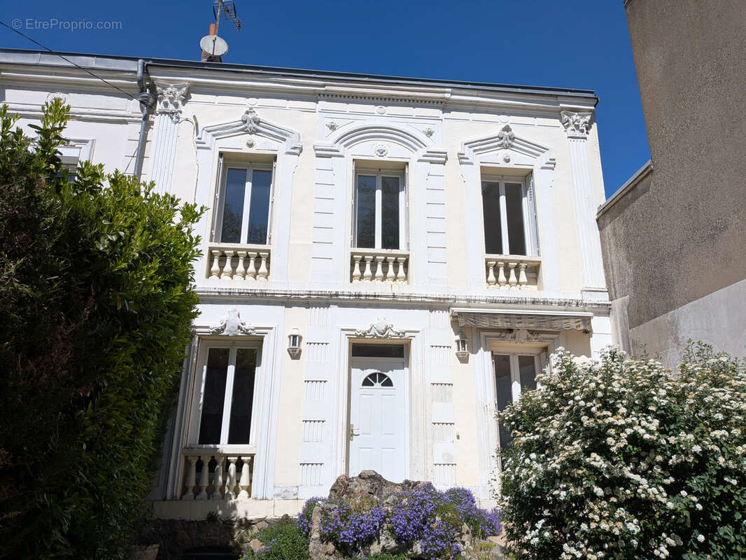 Maison à SENS