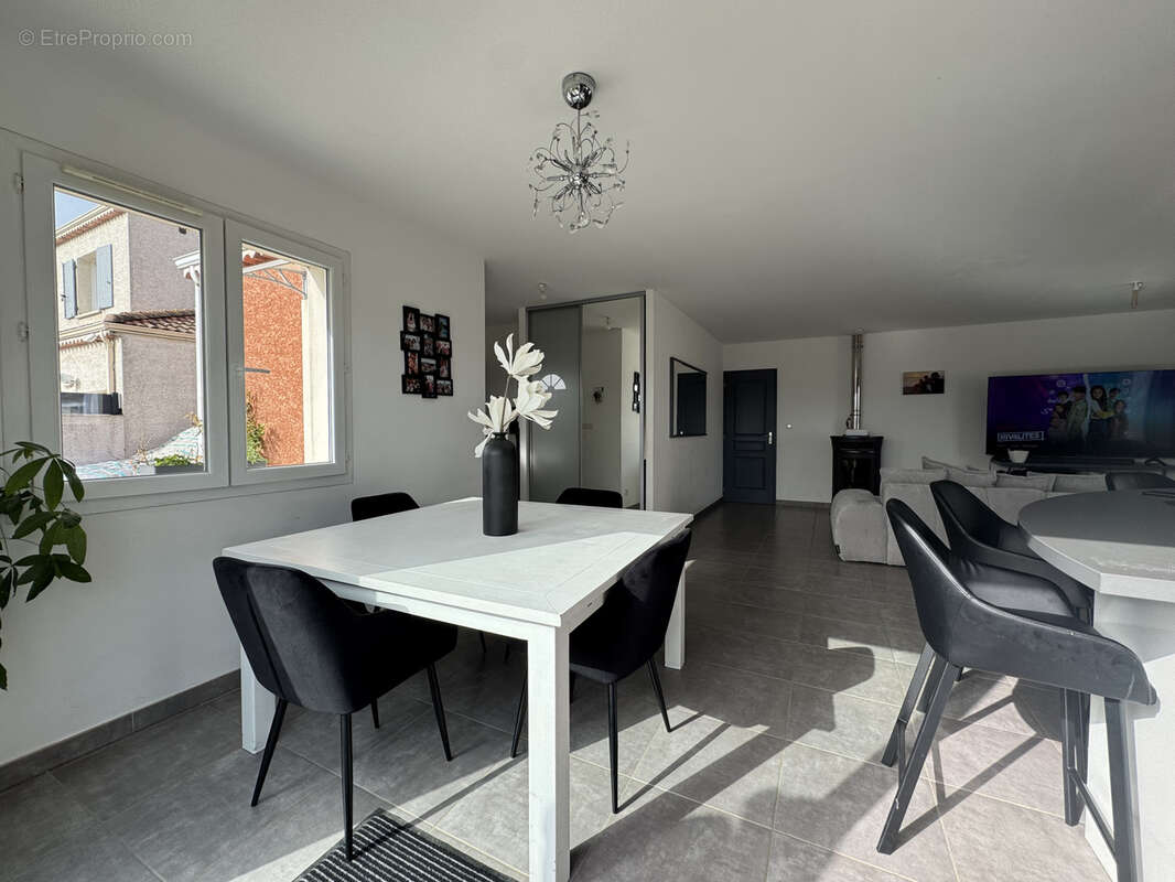 Maison à SAINT-MARCEL-LES-VALENCE