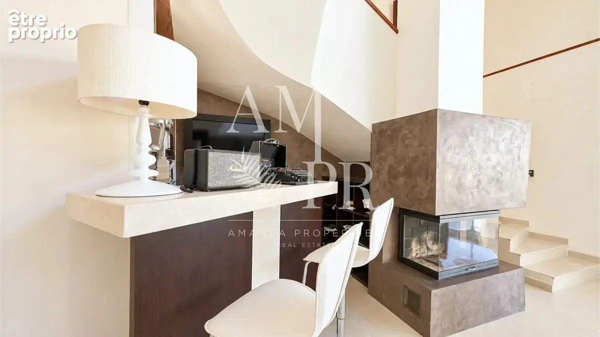 Cannes – Croix-des-Gardes  Villa d’Architecte Contemporaine de 210 m² au Cœur d’un Domaine Privé et Sécurisé - photo 16