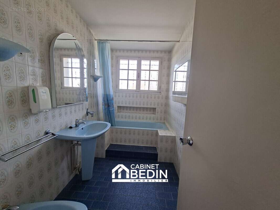 Maison à BASSENS