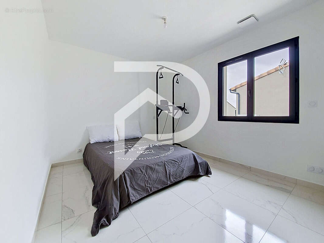 Villa Contemporaine  VIAS -T6 130M2-GARAGE - photo 7