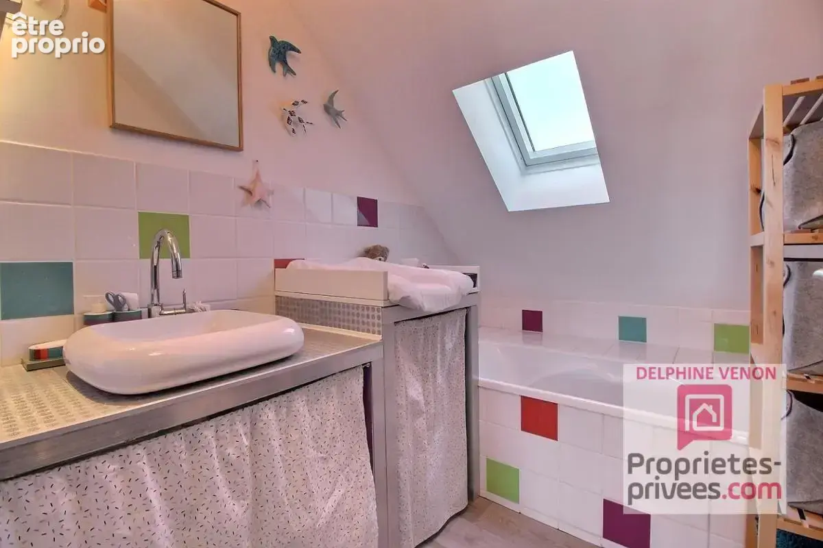 Exclusivité - Maison récente de 155 m² avec climatisation réversible sur un terrain de 1265 m² à Saint Martin d'Abbat - photo 10