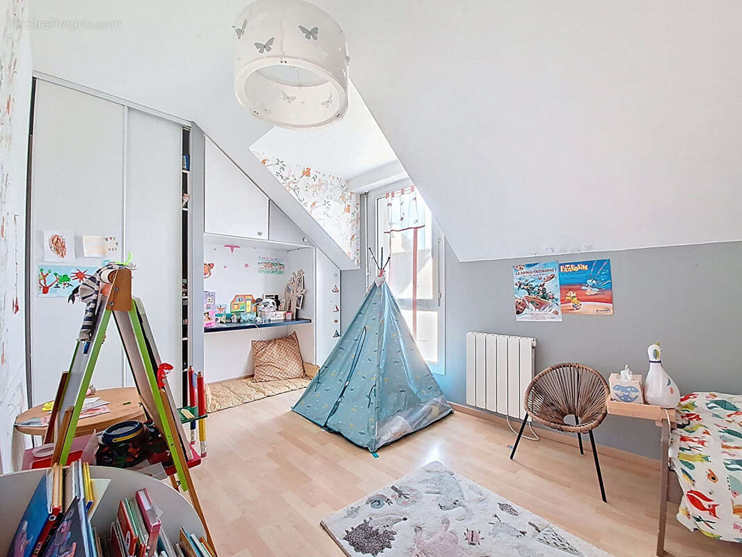 Maison à SAINTE-LUCE-SUR-LOIRE