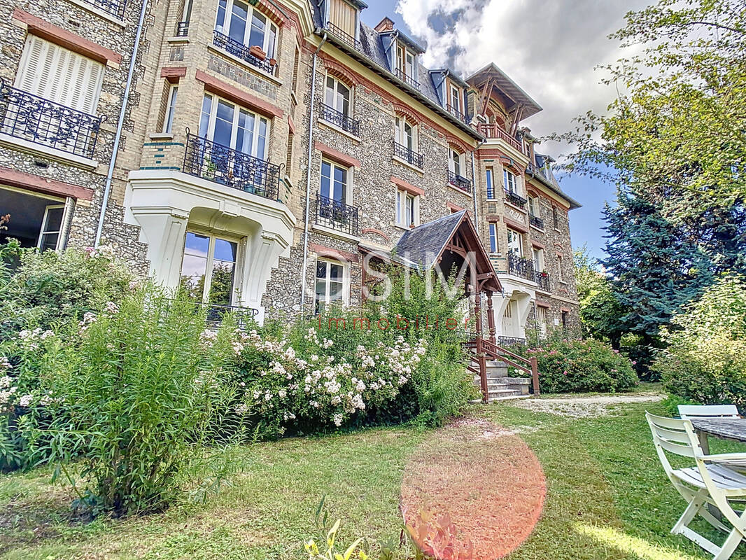 Appartement à GARCHES