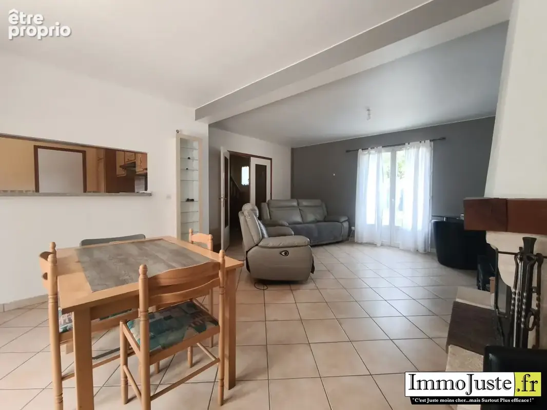 Maison 5 pièces 99 m² à vendre à Le Perray-En-Yvelines (78610) - photo 2