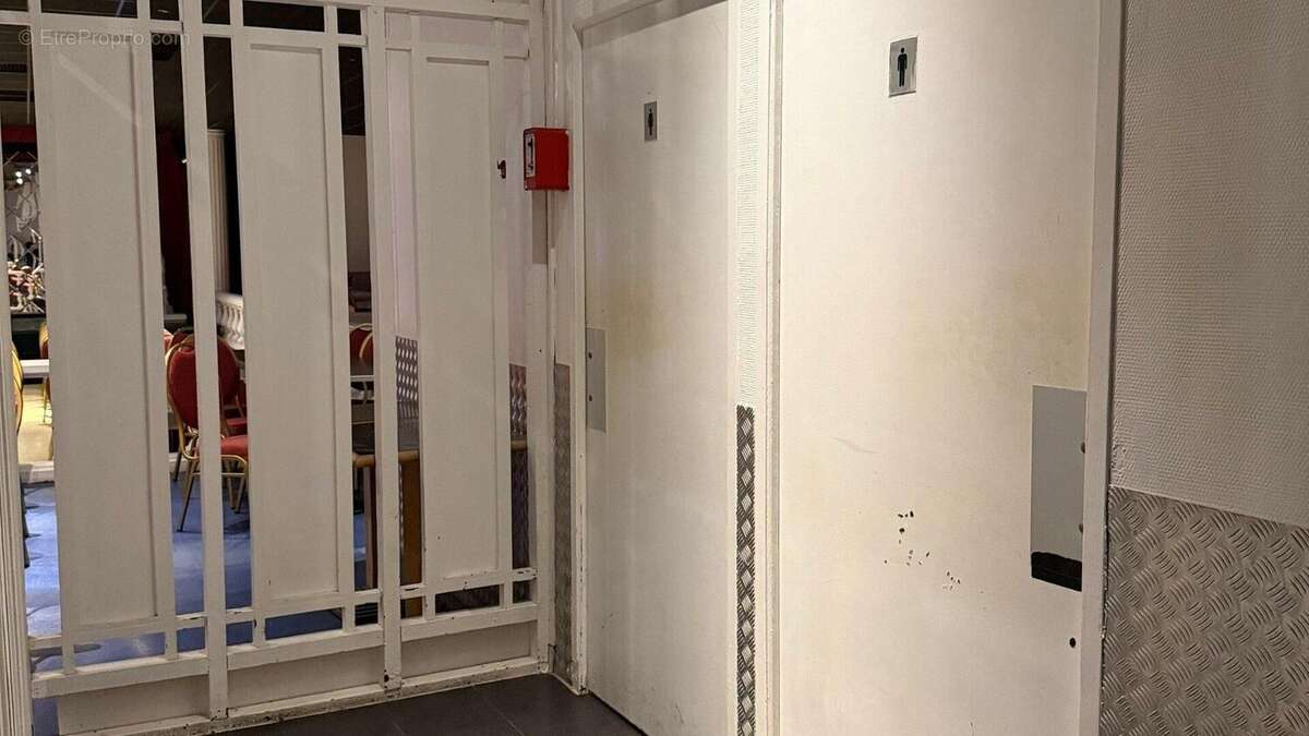 Photo 6 - Commerce à VITOT