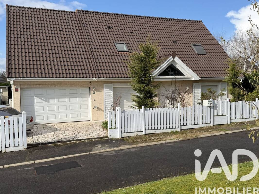 Photo 1 - Maison à LA QUEUE-EN-BRIE