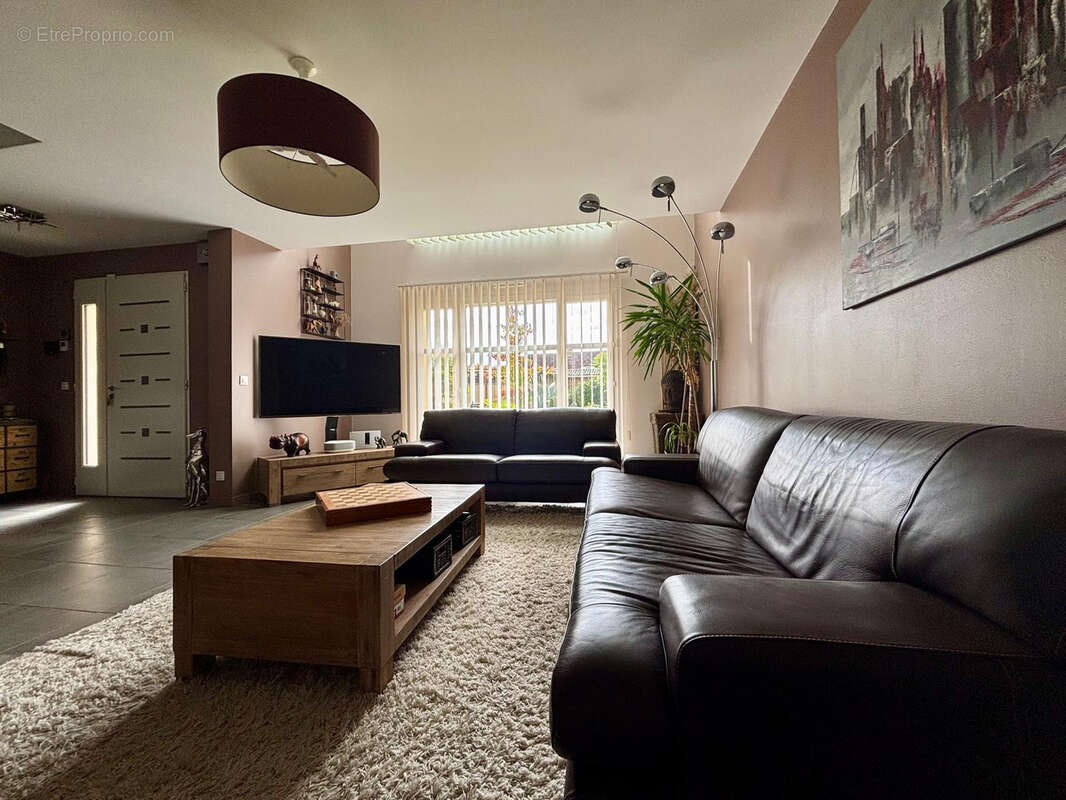 Maison à LE PERRAY-EN-YVELINES