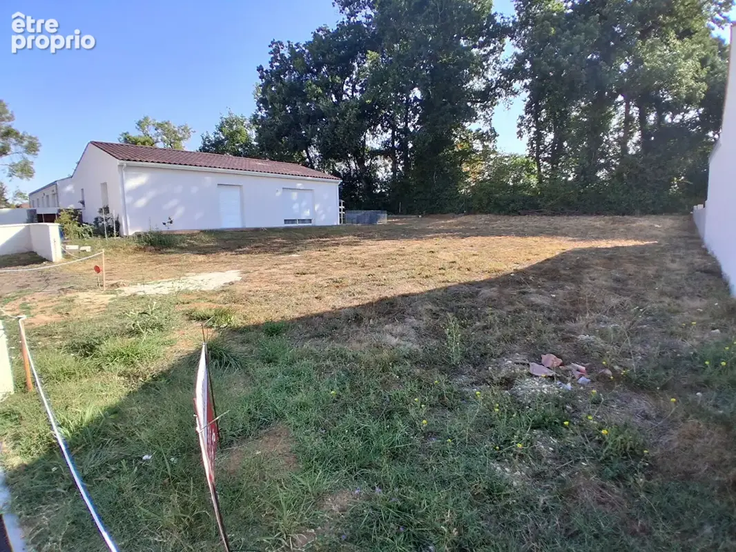 Terrain constructible viabilisé st St Agnant - photo 2