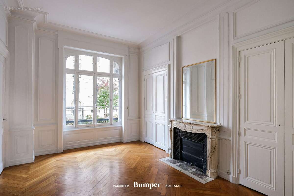Appartement à LYON-6E