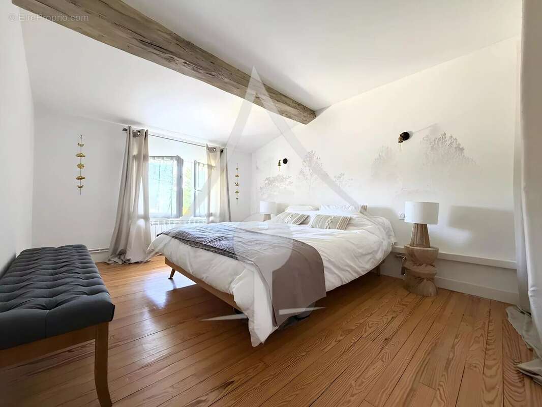 Maison à LAVERNOSE-LACASSE