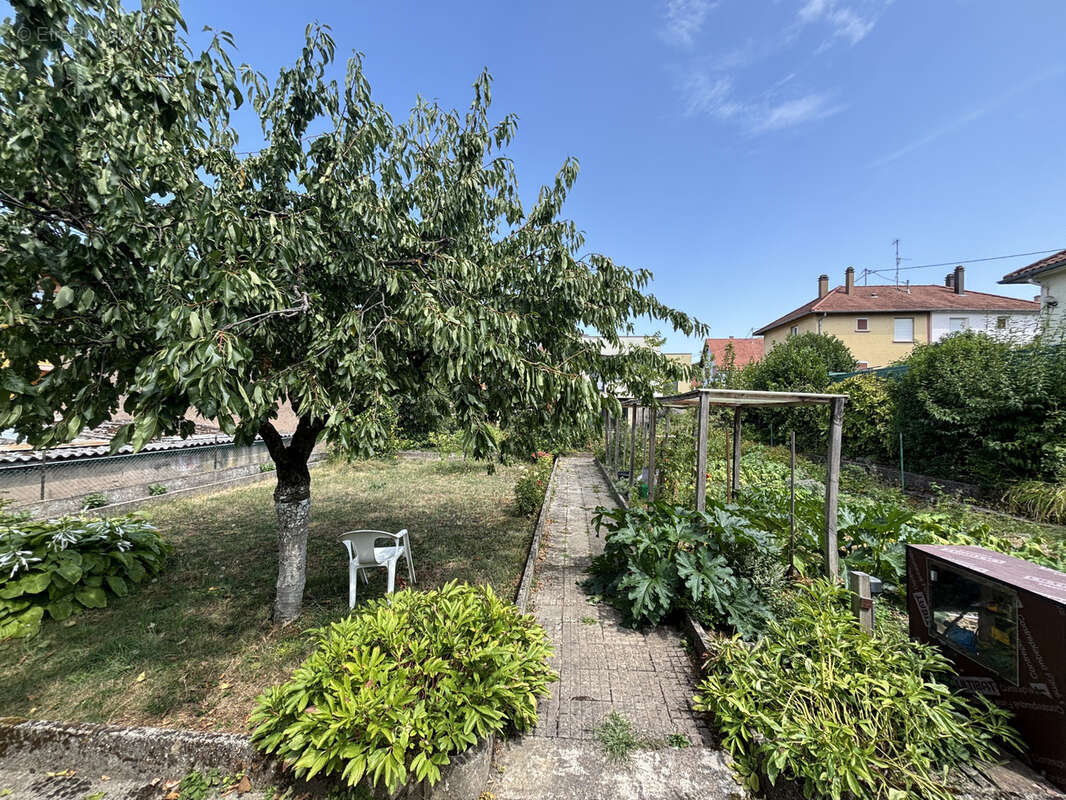 Maison avec grand jardin   Le compromis idéal entre appartement et maison ! - photo 11