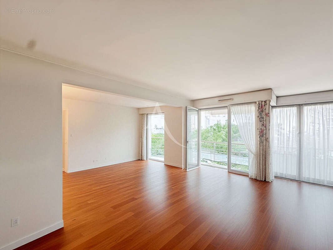 Appartement familial - 4 pièces 112 M² avec balcons PARIS 12 - photo 6