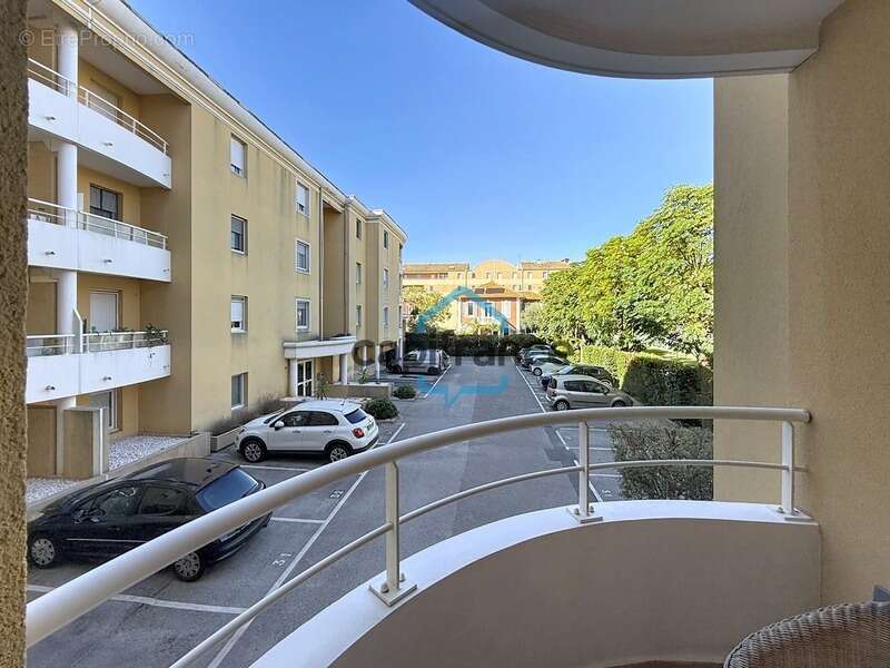 Appartement à vendre 4 pièces LA SEYNE SUR MER (83) - photo 14