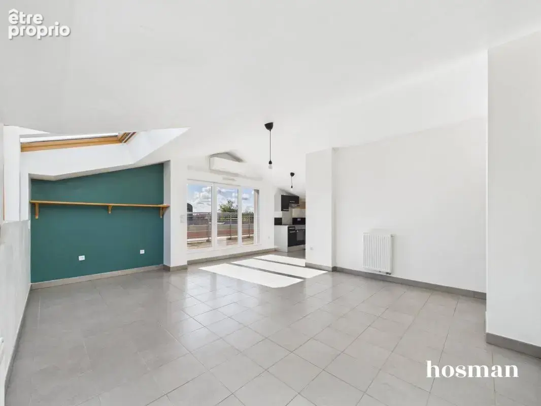 Dernier étage 4 pièces 91 m² avec terrasse panoramique de 100 m² et parking - Rue Yves Montand à Bègles - photo 1