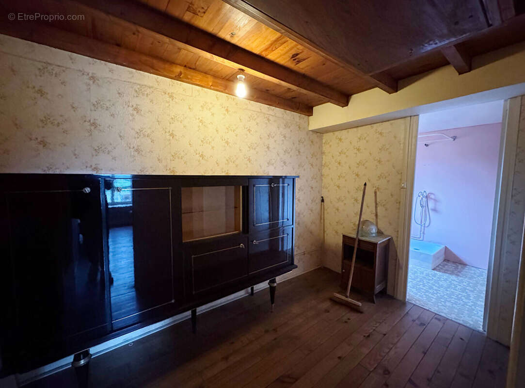 Maison à BRICQUEBEC