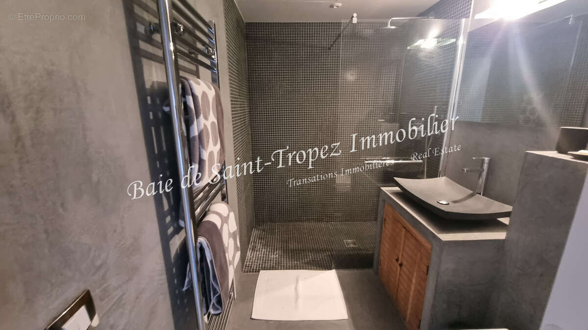 Appartement à SAINT-TROPEZ