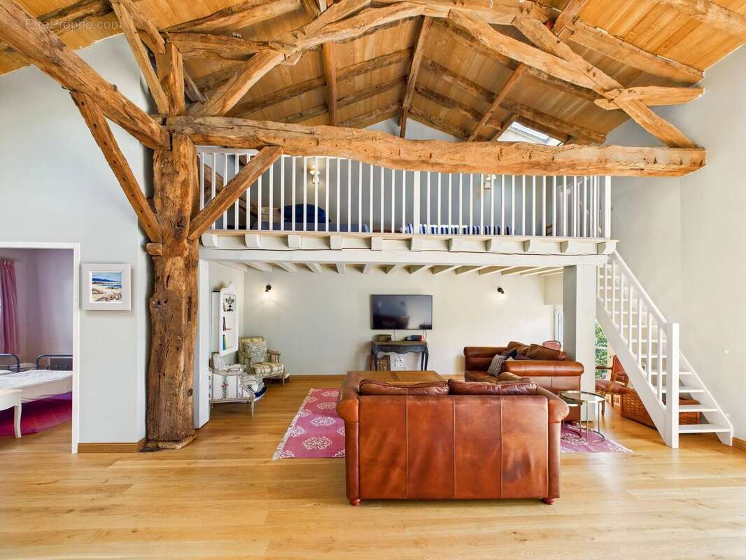 Maison à MONTPON-MENESTEROL