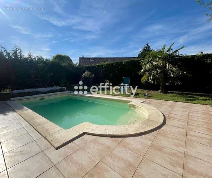 Maison à SAINT-MAURICE-L'EXIL