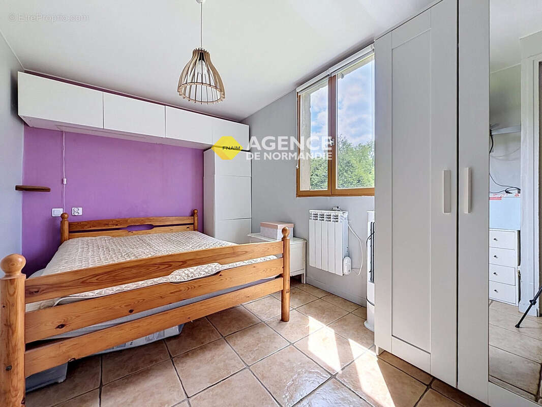 Maison à MONTREUIL-L'ARGILLE