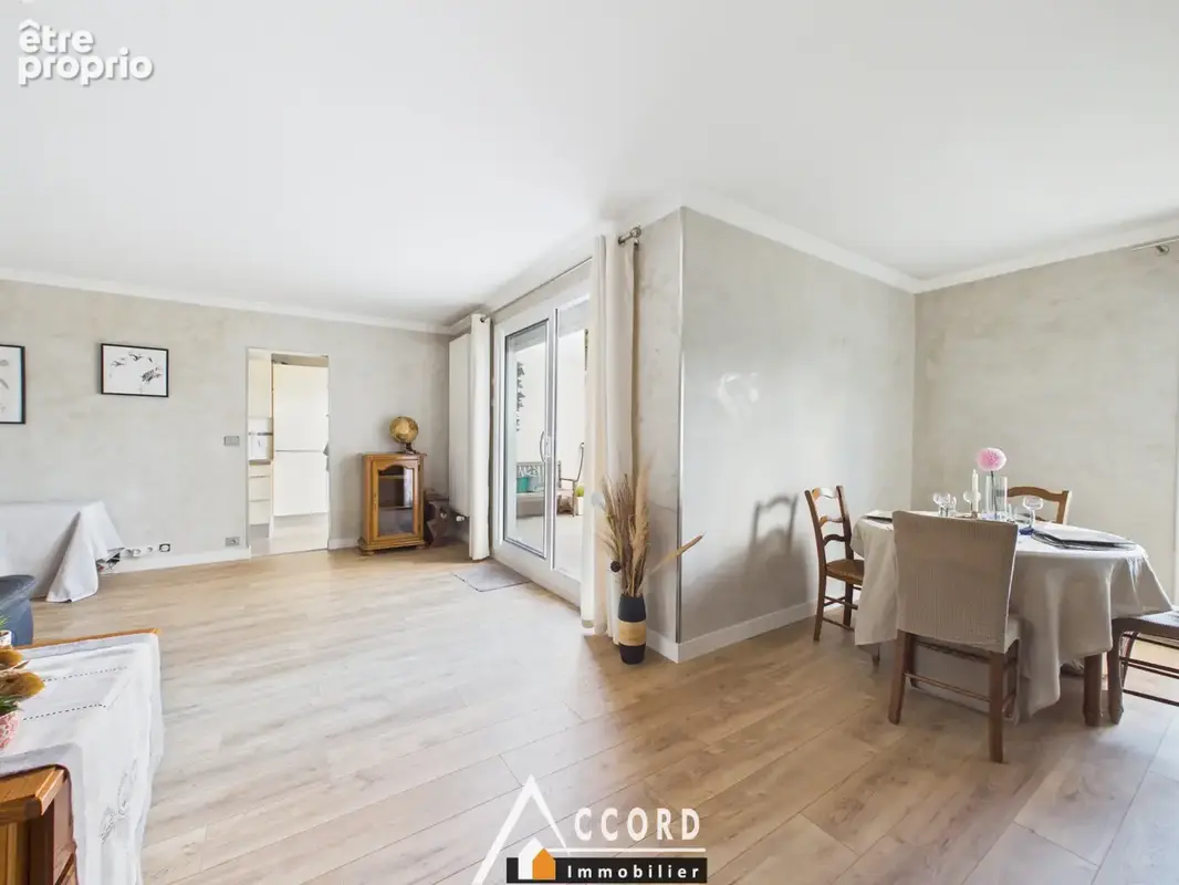 Appartement 5 pieces rez de jardin - photo 4