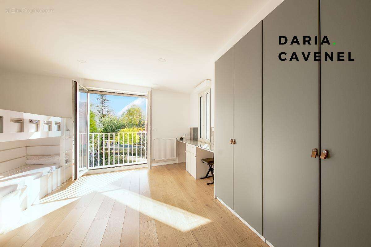 Maison à L&#039;HAY-LES-ROSES