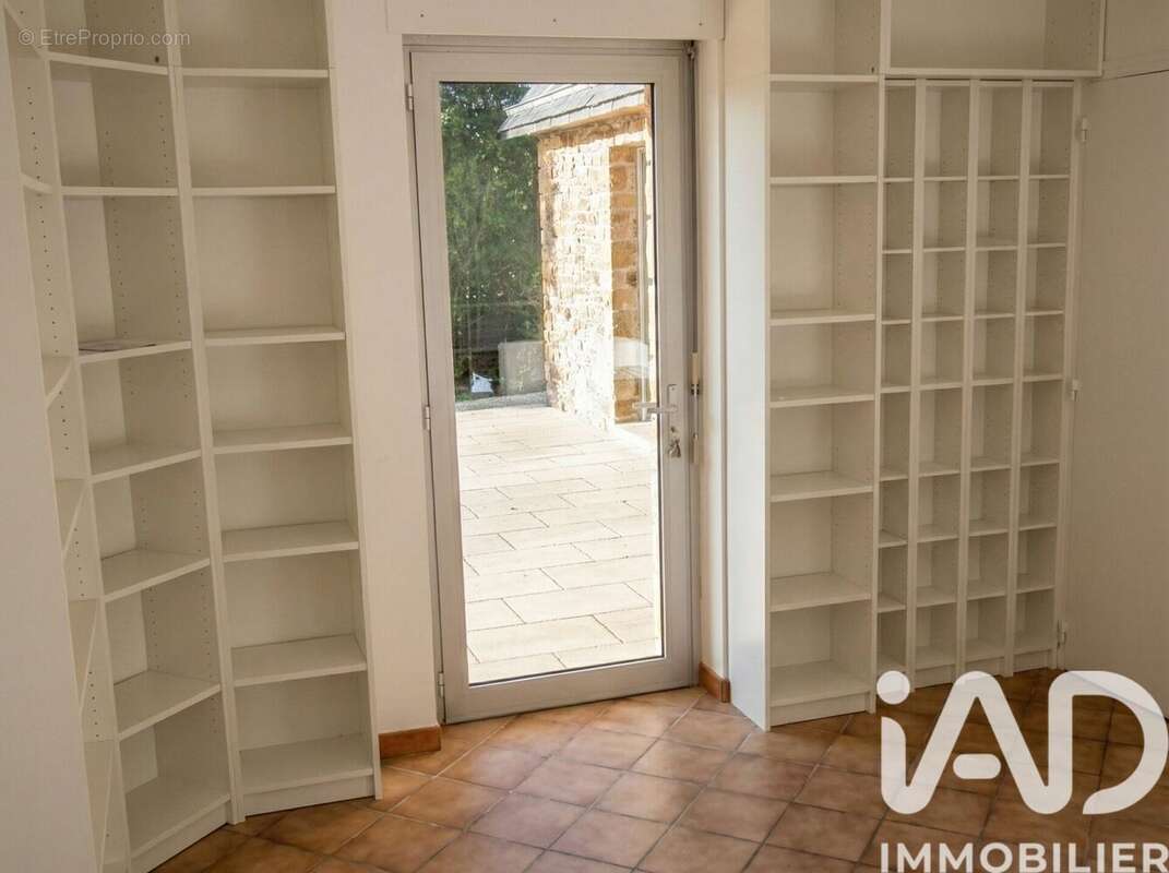 Maison 100 m² à Saint-Michel-En-Greve  - photo 8